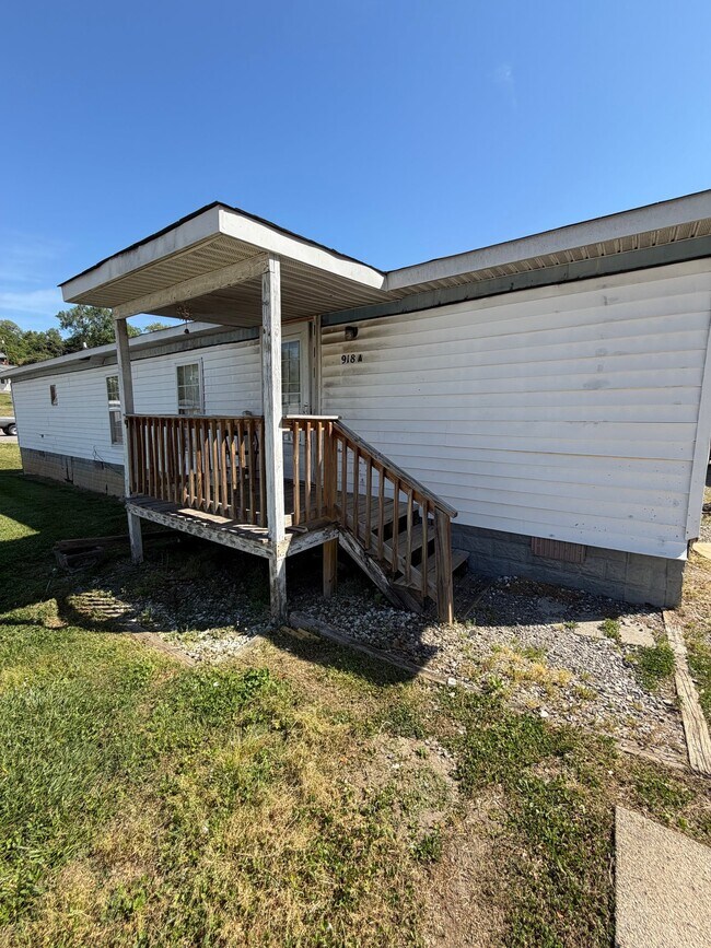 Foto del edificio - 918 Elm St