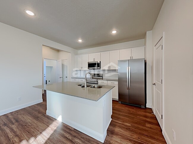 Foto del edificio - 6072 W S Jordan Pkwy
