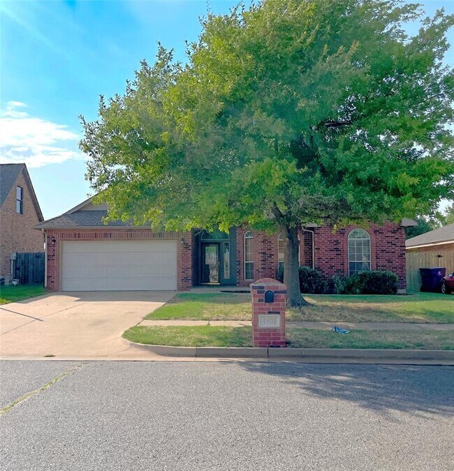 Foto del edificio - 4801 Deer Ridge Blvd