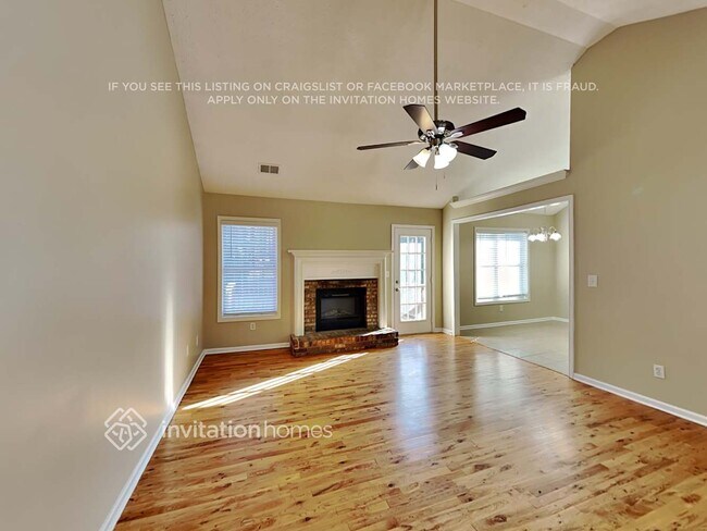 Foto del edificio - 640 Oak Vista Ct