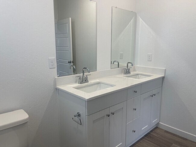 Foto del edificio - Spacious 3BR/2BA Home with Great Amenities in Madera!