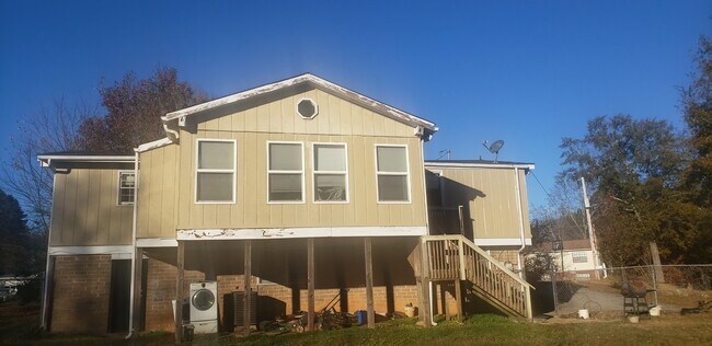 Foto del edificio - 3336 Cowan Mill Ct