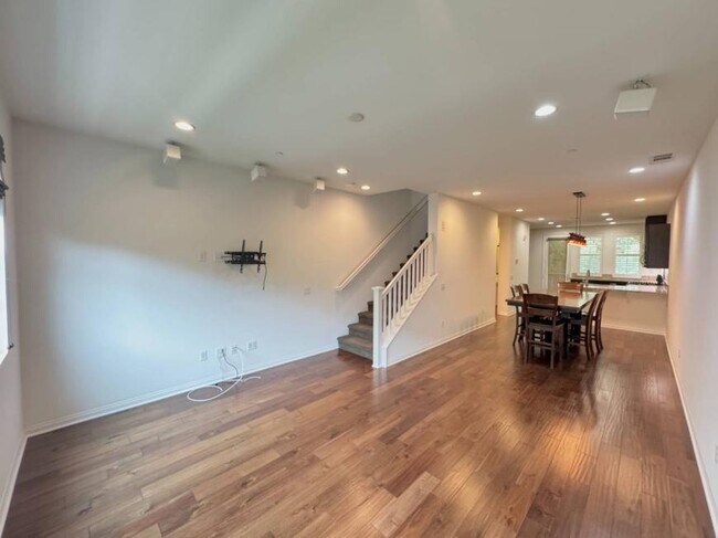 Foto del edificio - 2.0 bedroom in Azusa California 91702