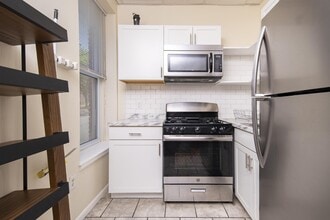 Building Photo - 136 9th St