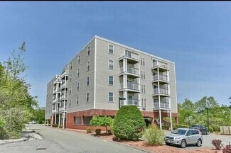 Building Photo - 86 E Howard St