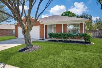 Building Photo - 3621 Riesling Dr