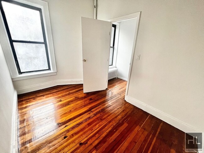 Foto del edificio - YORK AVENUE