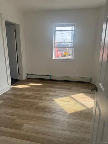 Building Photo - 202 Noble Ave