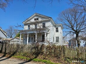 Building Photo - 19 Howard Ave