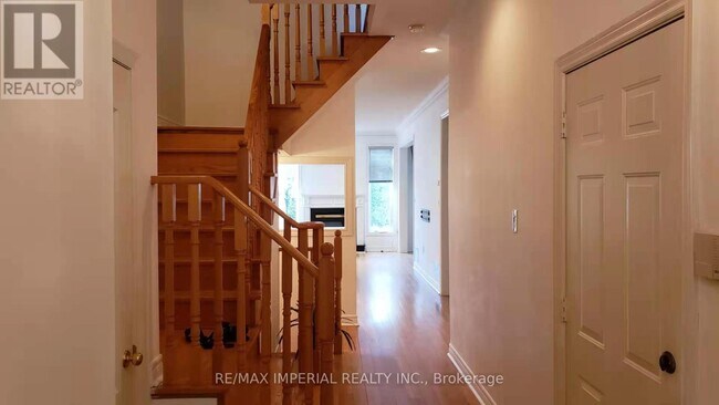 Building Photo - 25 Ruby Crescent