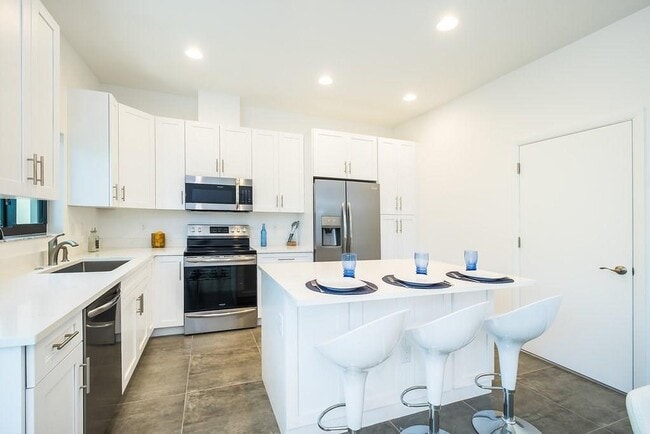Foto del edificio - 1036 NE 33rd St