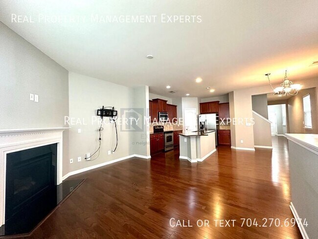 Foto del edificio - 13102 Heath Grove Dr