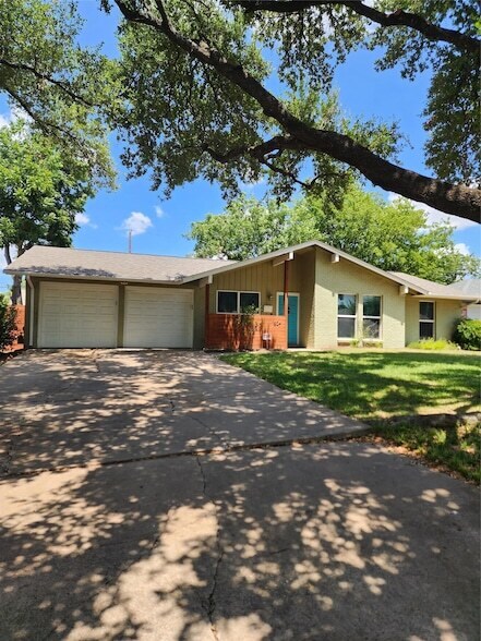 Foto del edificio - 1804 Kingwood Cove