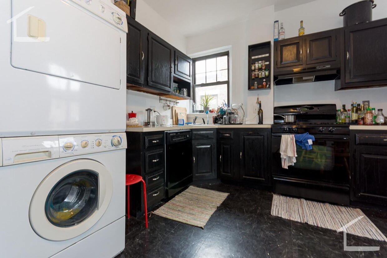 Foto principal - 1173 Commonwealth Ave