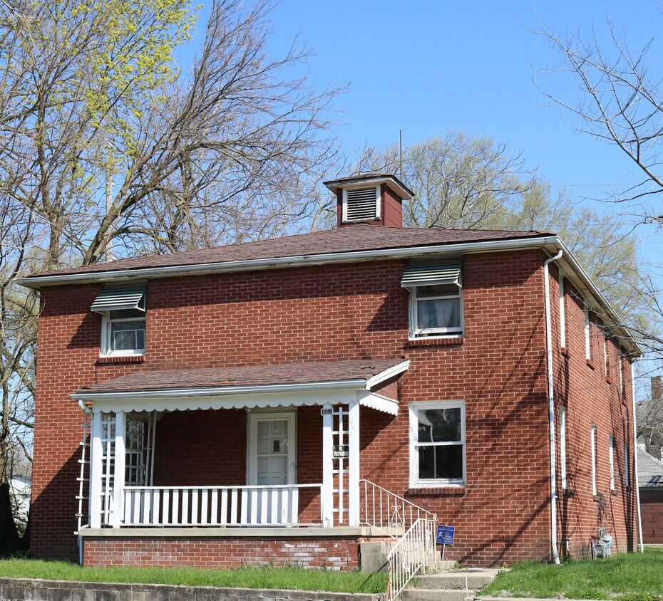 Primary Photo - 606 W Decatur St