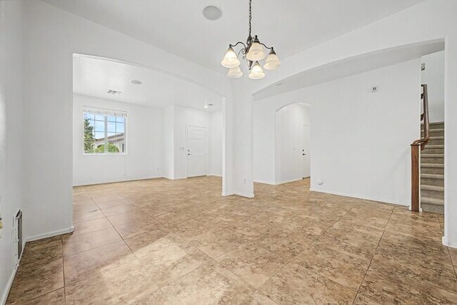Building Photo - 4947 E Odessa Dr