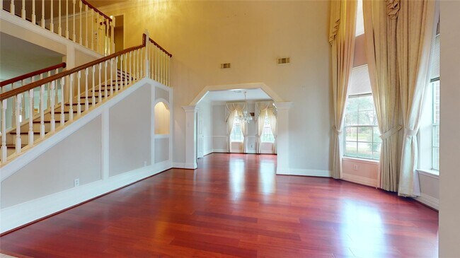 Foto del edificio - 17319 Jackson Pines Dr