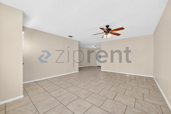 Building Photo - 3225 Crites St