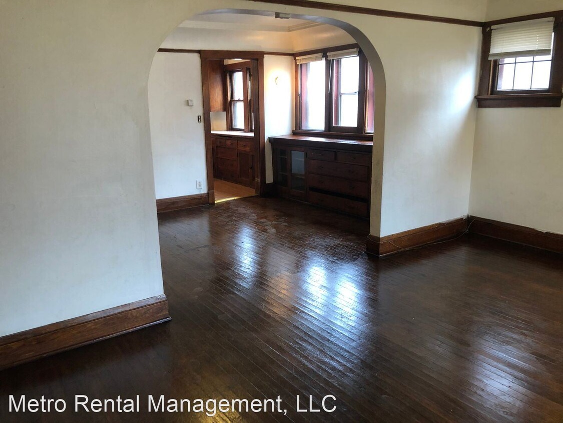Primary Photo - 3301 N 29th St