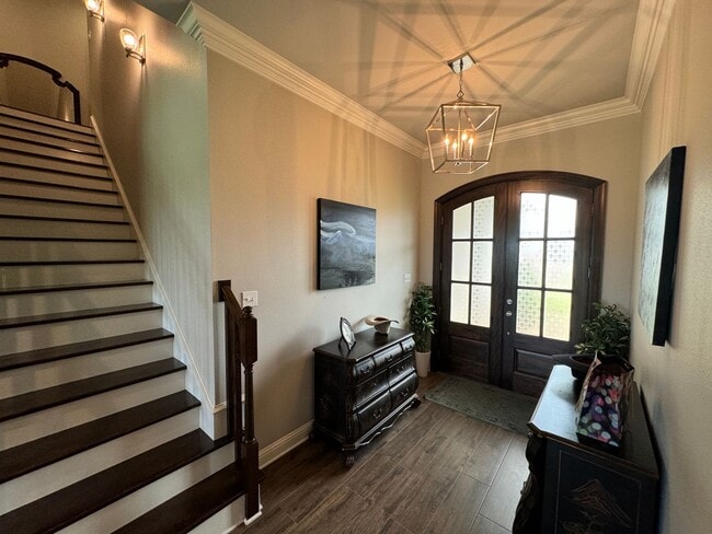Building Photo - 629 Dumaine Dr
