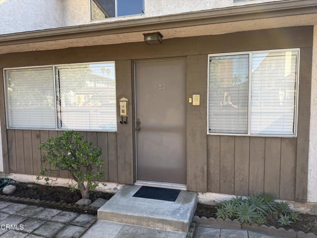 Building Photo - 832 E Garfield Ave