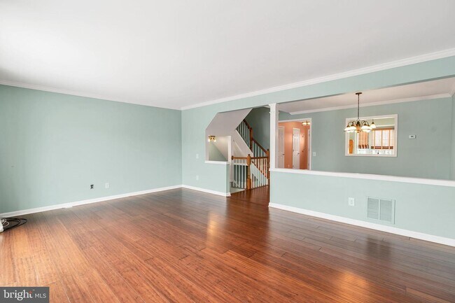 Building Photo - 43516 Plantation Terrace