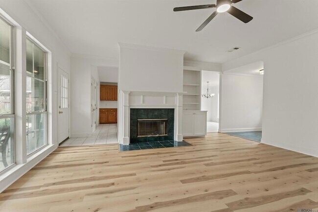 Building Photo - 18516 Lakefield Ave