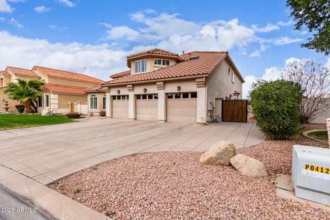 Building Photo - 1516 E Treasure Cove Dr