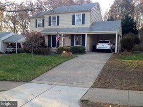 Building Photo - 6902 Stoneybrooke Ln