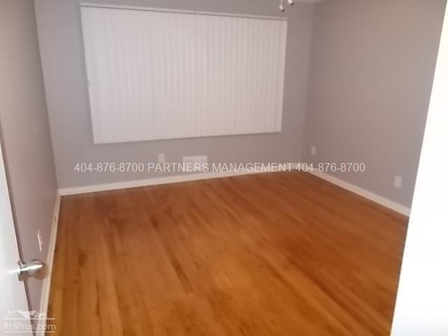 Building Photo - 187 13th St NE