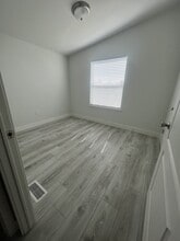 Building Photo - 1544 Adam St