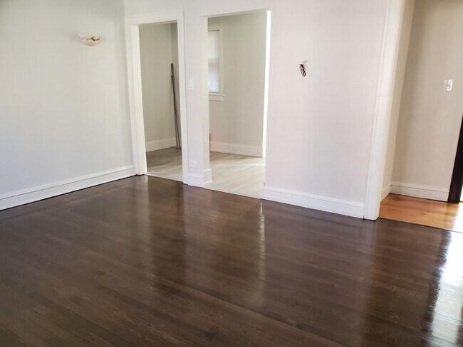 Foto del edificio - 417 E 73rd St