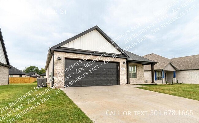 Building Photo - 801 Merryfield St
