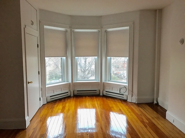 Foto principal - 1077 Beacon St