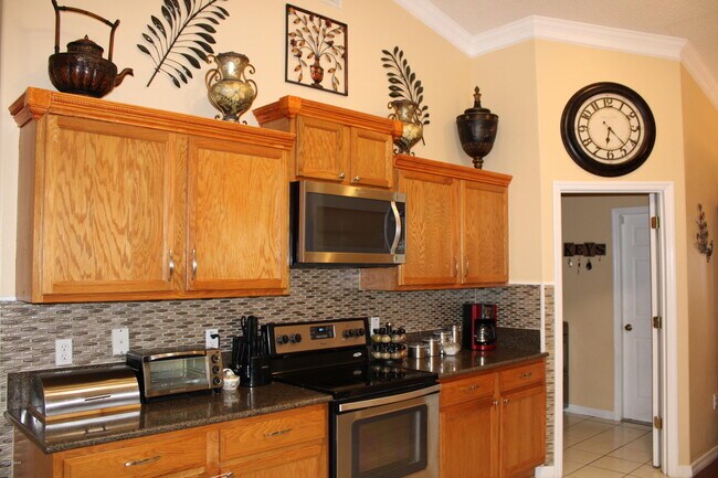 Building Photo - 236 Bird of Paradise Dr