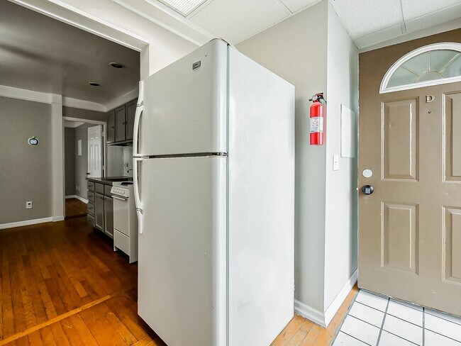 Building Photo - 3170 Dixie Hwy