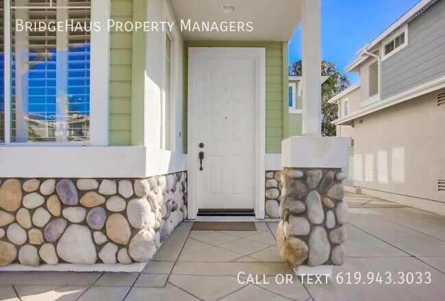 Building Photo - Gorgeous Beachside Living in Carlsbad Poin...