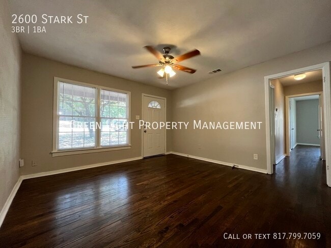 Building Photo - 2600 Stark St