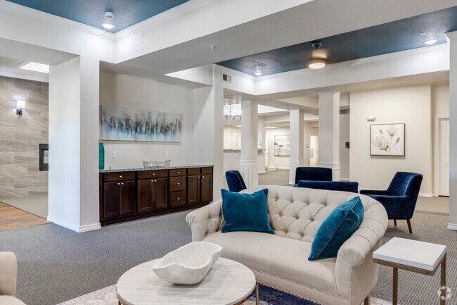 Lobby Photo - The Carlstone