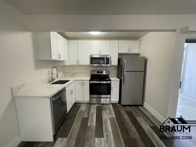Foto del edificio - 5611 Fulcher Ave
