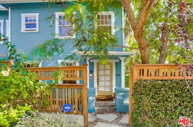 Foto del edificio - 2154 Willetta Ave N