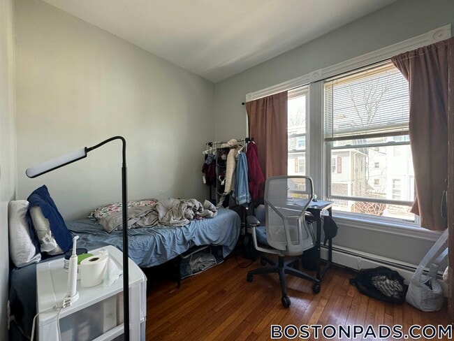 Building Photo - 140 Calumet St