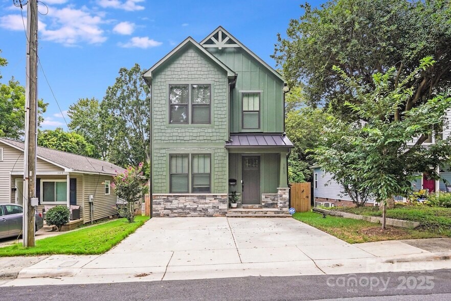 Foto principal - 1613 N McDowell St