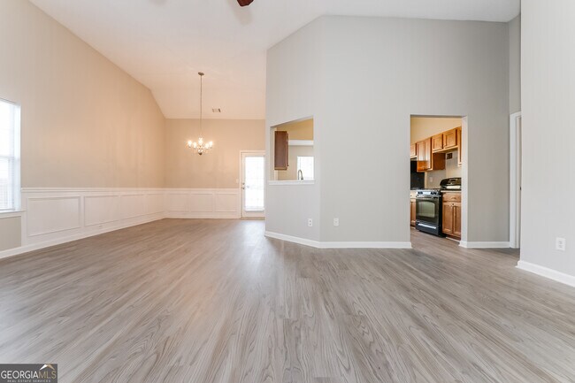 Building Photo - 5754 Star Flower Dr