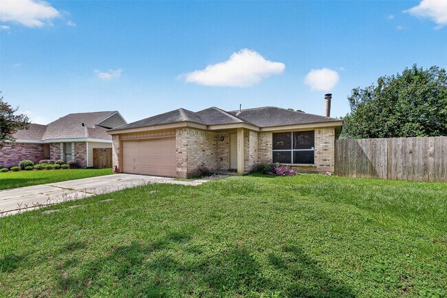 Foto del edificio - 13847 Cherry Hollow Ln
