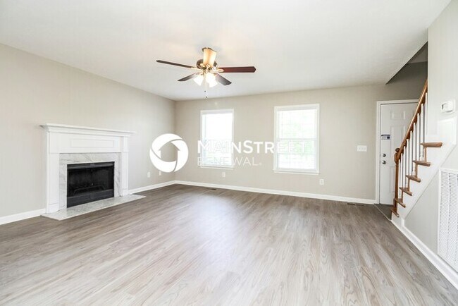 Building Photo - 3 Bedroom Pet-Friendly Home in Murfreesbor...