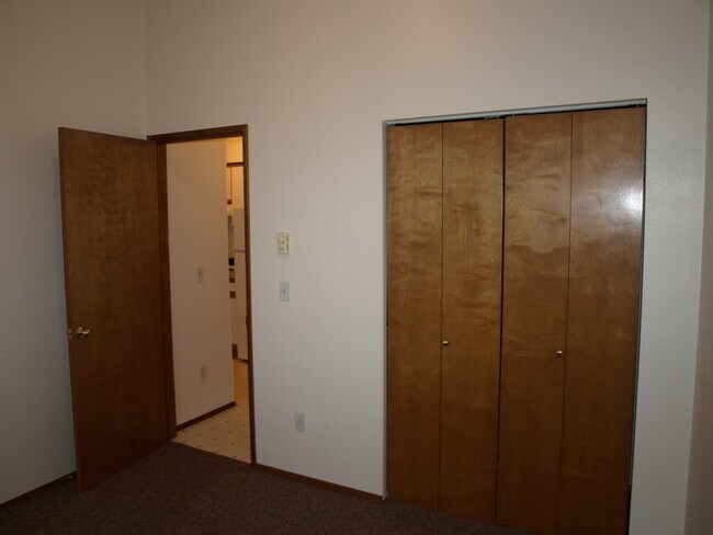 Dormitorio - 418 Judson St