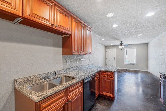 Foto del edificio - 19 Lawrence Rd 434