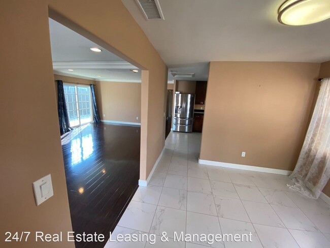 Building Photo - 3 br, 2 bath House - 4050 W. 162nd Street