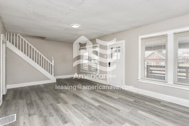 Foto del edificio - 3812 Avondale Ave